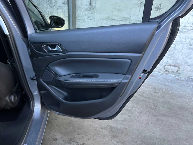 Peugeot 308 1.5 bluehdi bl. pre. 131pk 2019, xr-337-v - afbeelding 28 van  43