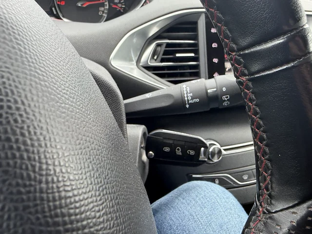 Peugeot 308 1.6 e-hdi gt line stt,2015 - afbeelding 5 van  23