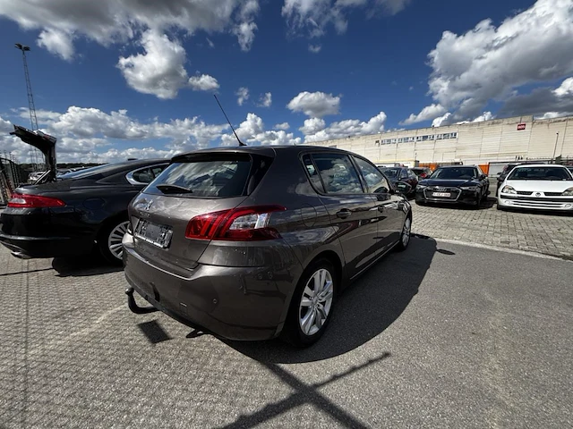 Peugeot 308 1.6 thp active 125, 2014 - afbeelding 27 van  31