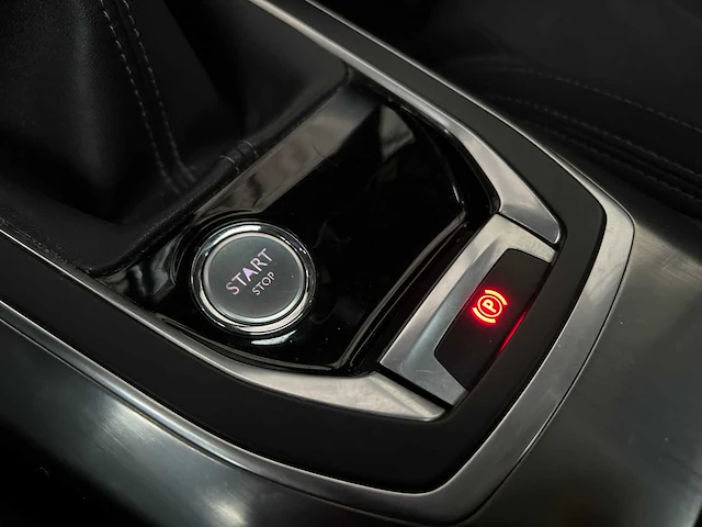 Peugeot 308 1.6 thp première 125pk 2013 (origineel-nl), 3-sjg-75 - afbeelding 35 van  51