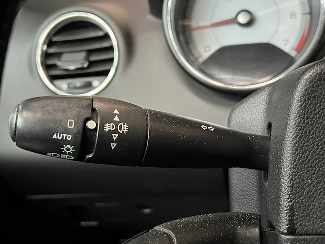 Peugeot 308 1.6 thp xt 140pk 2008, 18-hgz-5 - afbeelding 19 van  41