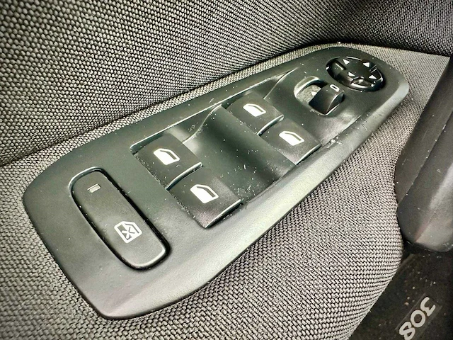 Peugeot 308 1.6 turbo active; 7-szg-96 - afbeelding 3 van  17