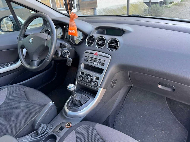 Peugeot 308 1.6 turbo xt clima pano 52-xz-nz - afbeelding 7 van  25