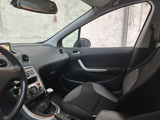 Peugeot 308 1.6 vti mill. 200 120pk 2011, 19-rjb-5 - afbeelding 11 van  38