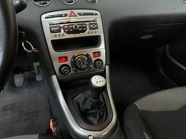 Peugeot 308 1.6 vti mill. 200 120pk 2011, 19-rjb-5 - afbeelding 17 van  38