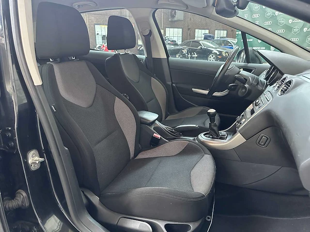 Peugeot 308 1.6 vti mill. 200 120pk 2011, 19-rjb-5 - afbeelding 30 van  38