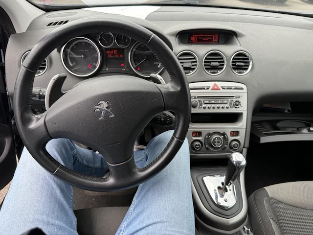 Peugeot 308, 2011 - afbeelding 2 van  31
