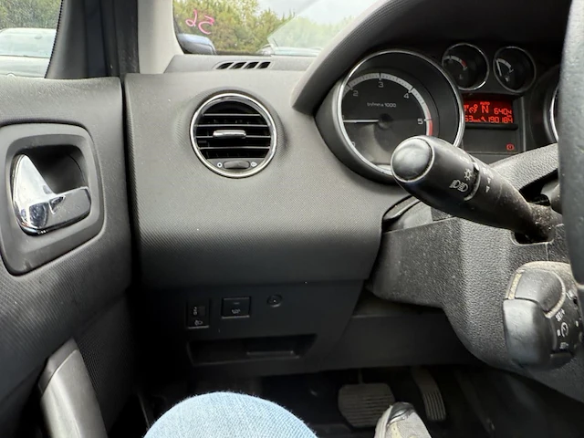 Peugeot 308, 2011 - afbeelding 10 van  31