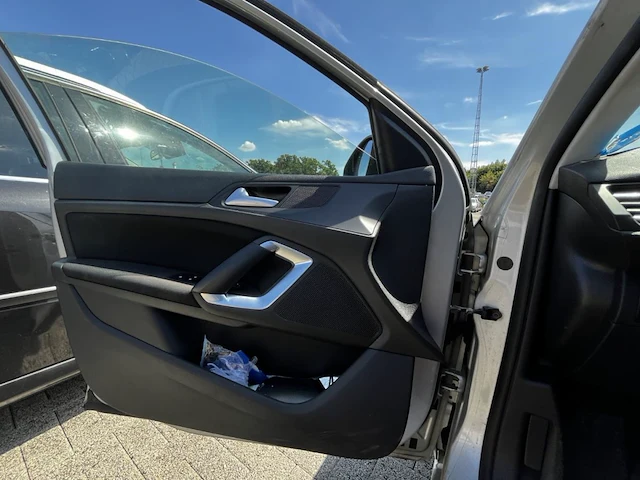 Peugeot 308, 2015 - afbeelding 9 van  39