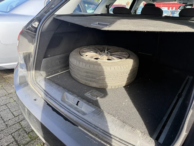 Peugeot 308 sw 1 6 bluehdi active stt,2015 - afbeelding 13 van  28