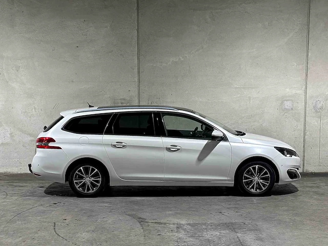 Peugeot 308 sw 1.2 e-thp allure 131pk 2014 (automaat), 6-zds-85 - afbeelding 2 van  42