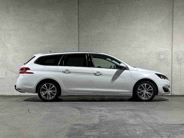 Peugeot 308 sw 1.2 e-thp allure 131pk 2014 (automaat), 6-zds-85 - afbeelding 42 van  42