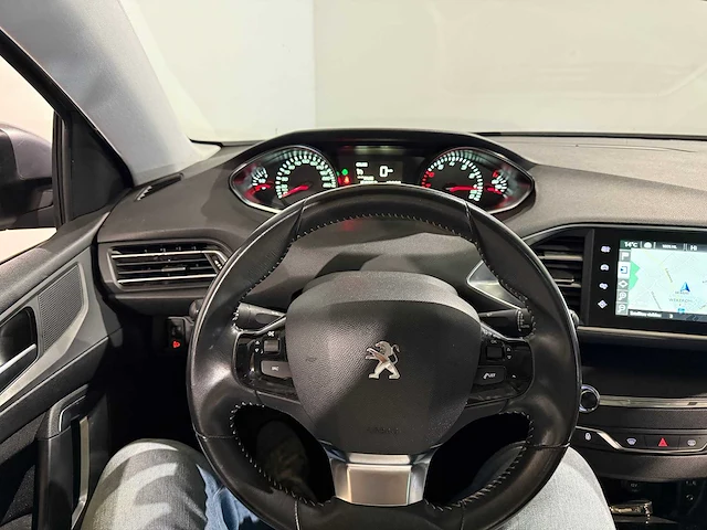 Peugeot 308 sw 1.2 e-thp allure, 6-zjs-05 - afbeelding 2 van  13