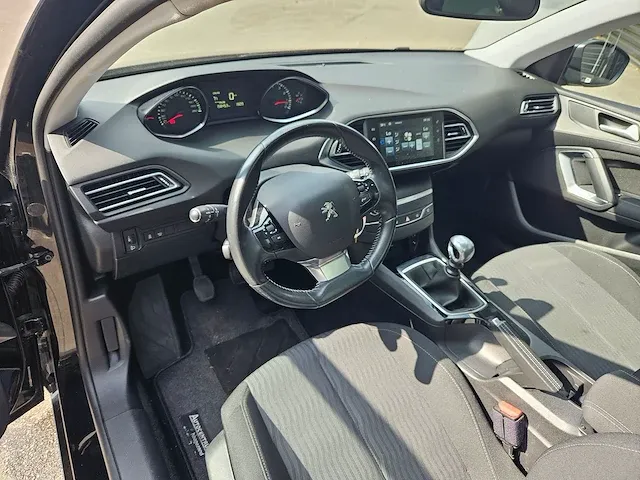 Peugeot 308 sw 1.2 e-thp blue l. ex 6-xnt-12 - afbeelding 2 van  28