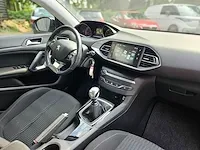 Peugeot 308 sw 1.2 e-thp blue l. ex 6-xnt-12 - afbeelding 15 van  28