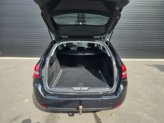 Peugeot 308 sw 1.2 e-thp blue l. ex 6-xnt-12 - afbeelding 26 van  28