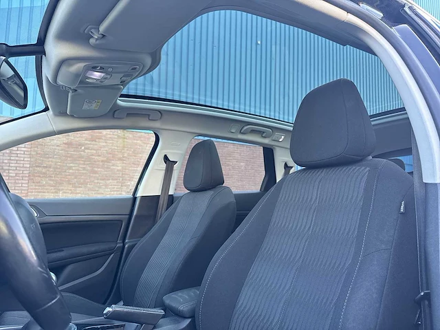 Peugeot 308 sw 1.2 e-thp blue lease executive car 2014 | 5-xvl-23 - afbeelding 3 van  31