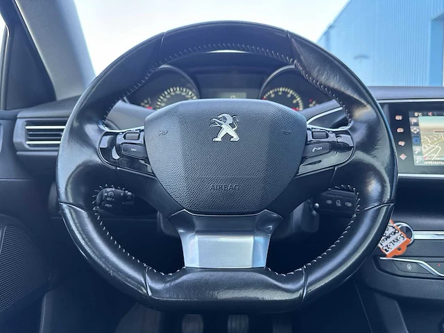 Peugeot 308 sw 1.2 e-thp blue lease executive car 2014 | 5-xvl-23 - afbeelding 7 van  31