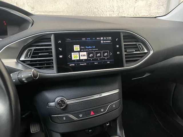 Peugeot 308 sw 1.2 puret.blue l. al 131pk 2021, k-568-hk - afbeelding 19 van  41