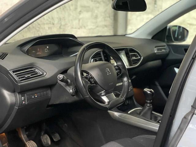 Peugeot 308 sw 1.2 puret.blue l. al 131pk 2021, k-568-hk - afbeelding 9 van  41