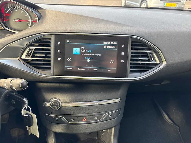 Peugeot 308 sw 1.2 puret.blue l. ex , ; rk-711-z - afbeelding 4 van  18