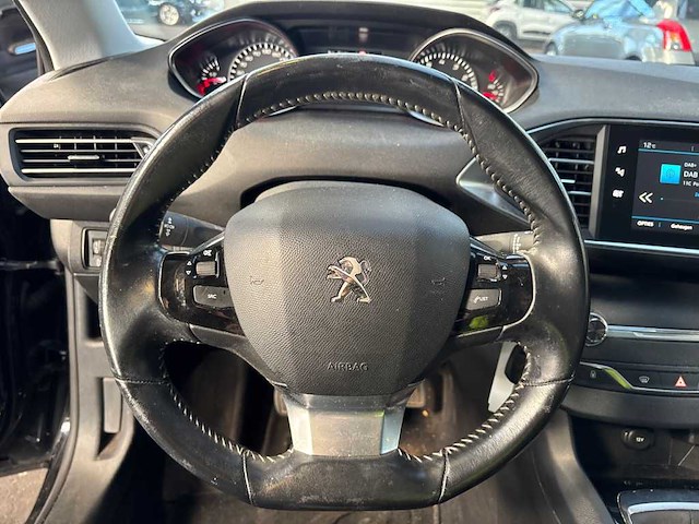 Peugeot 308 sw 1.2 puret.blue l. ex , ; rk-711-z - afbeelding 16 van  18