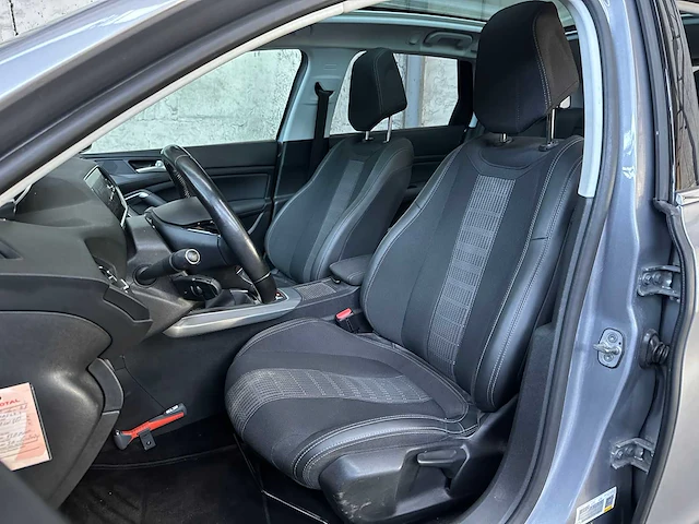 Peugeot 308 sw 1.2 puret.blue l. pr 131pk 2020, h-336-lv - afbeelding 29 van  41