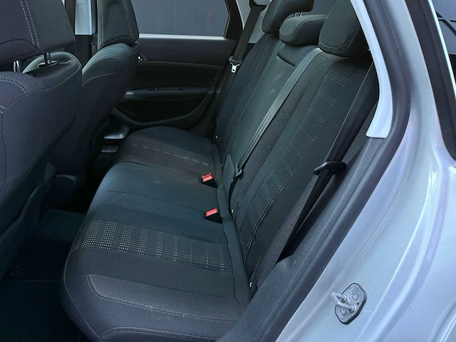 Peugeot 308 sw 1.2 puret.blue l. pr , kv-124-x - afbeelding 19 van  22