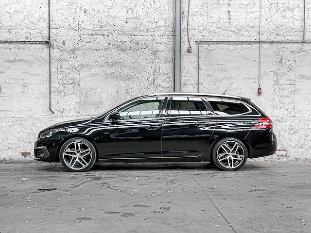 Peugeot 308 sw 1.2 puretech allure 131pk 2018, sk-715-z - afbeelding 8 van  45