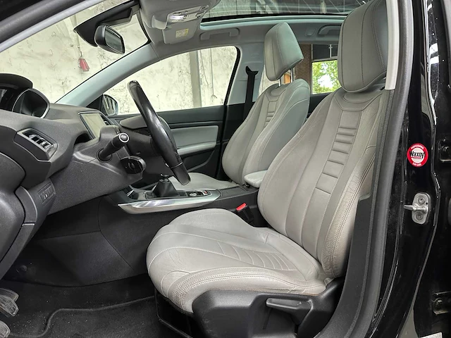 Peugeot 308 sw 1.2 puretech allure 131pk 2018, sk-715-z - afbeelding 25 van  45
