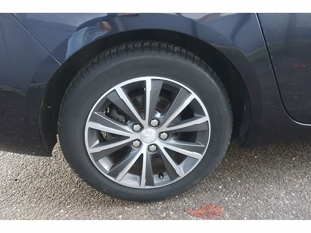 Peugeot 308 sw 1.2 puretech allure, gs-642-j - afbeelding 12 van  17