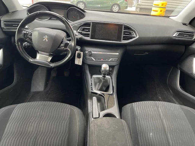 Peugeot 308 sw 1.2 puretech allure , ; pd-903-s - afbeelding 19 van  19