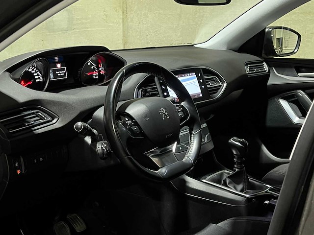 Peugeot 308 sw 1.2 puretech blue lease executive 110pk 2020, g-378-st - afbeelding 9 van  40