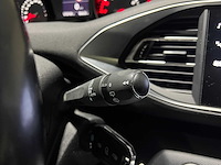 Peugeot 308 sw 1.2 puretech blue lease executive 110pk 2020, g-378-st - afbeelding 17 van  40