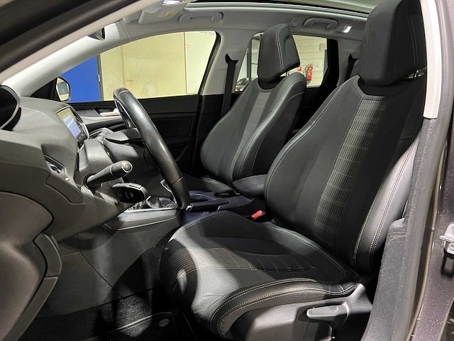 Peugeot 308 sw 1.2 puretech blue lease executive 110pk 2020, g-378-st - afbeelding 24 van  40