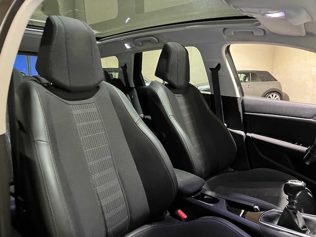Peugeot 308 sw 1.2 puretech blue lease executive 110pk 2020, g-378-st - afbeelding 32 van  40