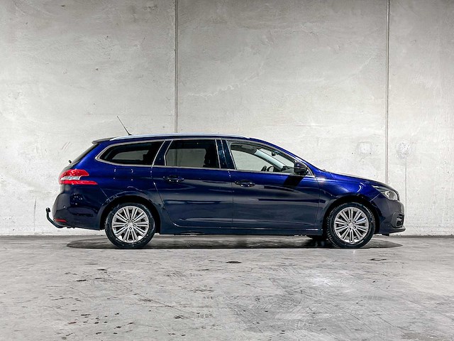 Peugeot 308 sw 1.2 puretech blue lease premium 131pk 2020, j-238-fl - afbeelding 2 van  43