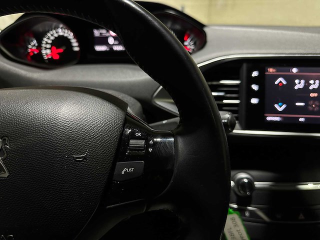 Peugeot 308 sw 1.2 puretech blue lease premium 131pk 2020, j-238-fl - afbeelding 18 van  43