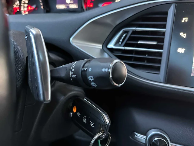 Peugeot 308 sw 1.5 bluehdi b.l.pre. 131pk 2019, xs-786-d - afbeelding 18 van  43