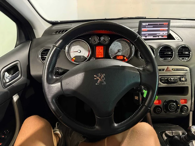 Peugeot 308 sw 1.6 hdif mill. 200, 3-zkr-26 - afbeelding 12 van  12
