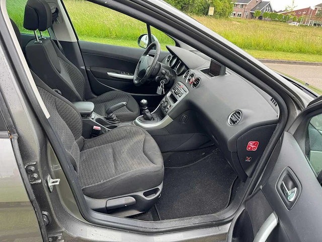 Peugeot 308 sw 1.6 thp xt pano 94-jfg-8 - afbeelding 16 van  20