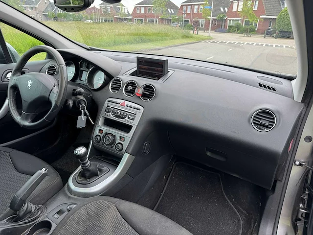 Peugeot 308 sw 1.6 thp xt pano 94-jfg-8 - afbeelding 19 van  20