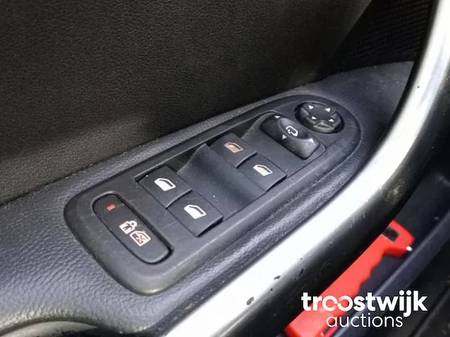 Peugeot 308 sw 1.6 vti blue lease, 33-pjs-1 - afbeelding 14 van  26