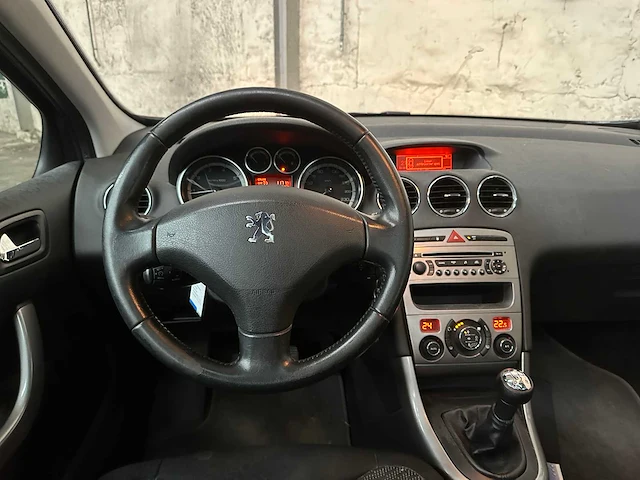 Peugeot 308 sw 1.6 vti x-line 120pk 2010, 9-xvg-87 - afbeelding 18 van  38