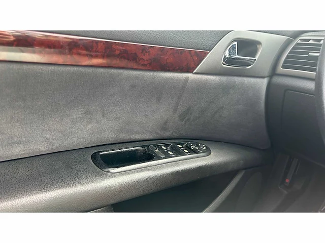 Peugeot 407 2.2-16v xt 2004 | 98-pb-xt i - afbeelding 2 van  17