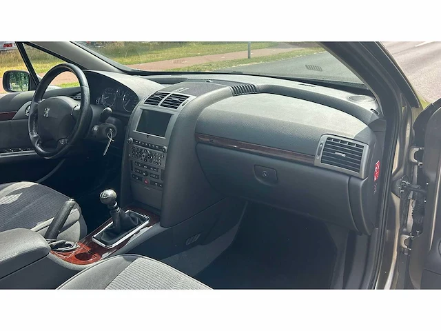 Peugeot 407 2.2-16v xt 2004 | 98-pb-xt i - afbeelding 8 van  17