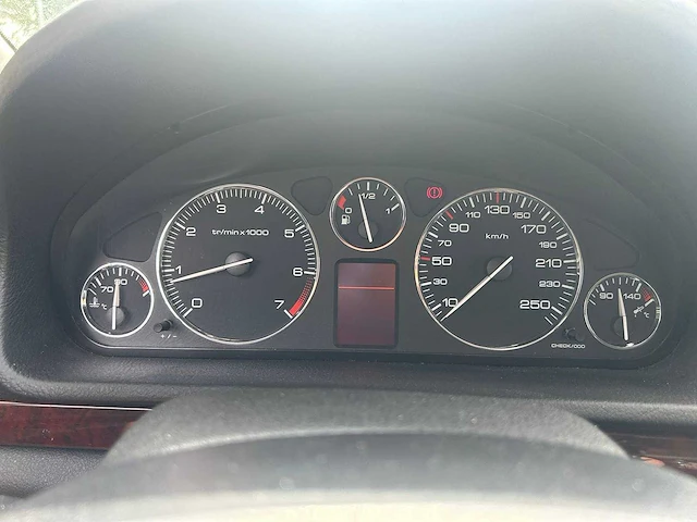 Peugeot 407 2.2-16v xt 2004 | 98-pb-xt i - afbeelding 16 van  17