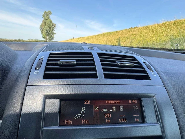 Peugeot 407 coupé 2.2-16v référence 95-sp-ls - afbeelding 4 van  24