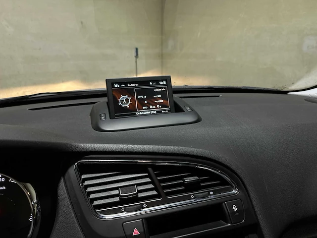Peugeot 5008 1.2 puretech style 5p. 131pk 2015, gl-399-v - afbeelding 17 van  36