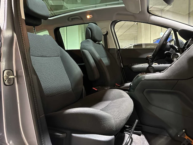 Peugeot 5008 1.2 puretech style 5p. 131pk 2015, gl-399-v - afbeelding 28 van  36